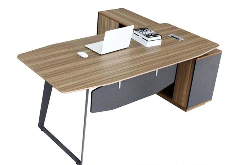 Boss Desks Contracted and Contemporary Office Furniture Panel Furniture