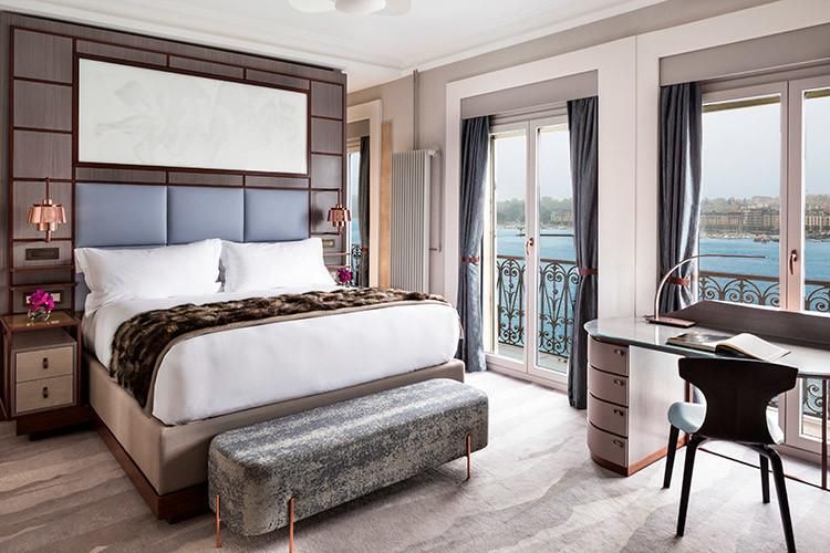 Custom Hotel Furniture Modern Bedroom Set 5 Star Hotel Furniture
