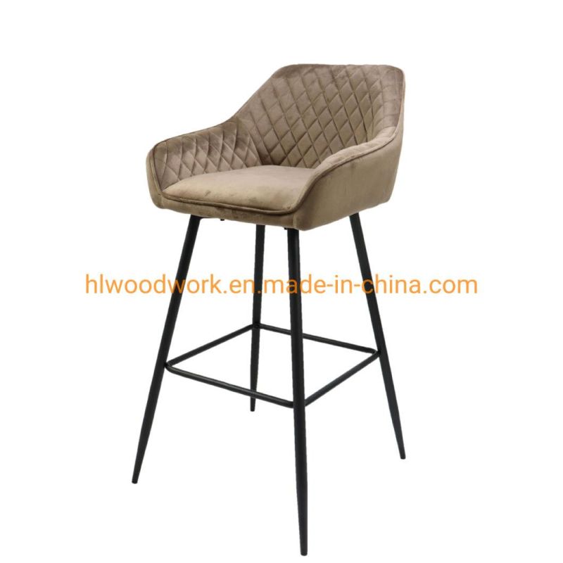 Hot Sale Metal Comfortable Velvet Fabric Fixed Modern Bar Chair for Home Pub Coffee Shop Use Modern Leisure Adjustable Bar Stool Plastic Spoon Bar Chair