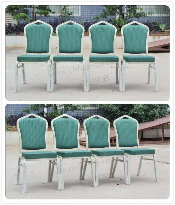 Stainless Steel Stackable Gold Banquet Chairs with White Cushion Yc-Zg86-11