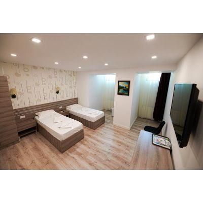 Customized Modern Plywood Hotel Bedroom Furniture Set for Hospitality Room