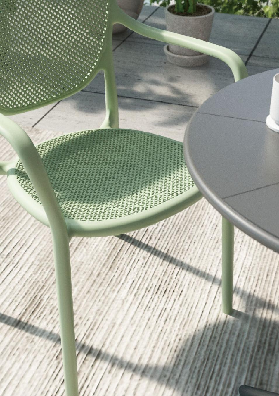 Wholesale Outdoor Furniture Modern Style Garden Furniture Dallas Plastic Chair Eco-Friendly PP Armrest Dining Chair