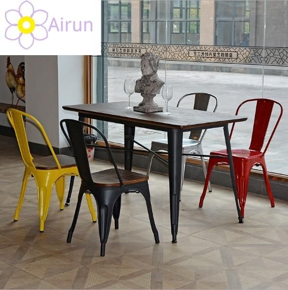 Factory Direct Sale Simple Retro Style Wooden Metal Iron Frame Dining Table