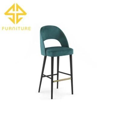 Elegant Velvet Fabric Ash Wood Legs High Bar Chair for Club Bar Use
