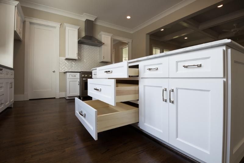 2019 Trend White Shaker Modern Modular Solid Wood Kitchen Cabinet