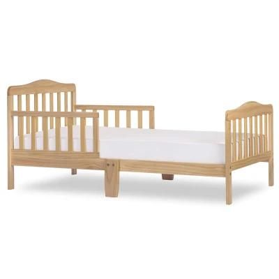 Classic Design Toddler Bed in Natural