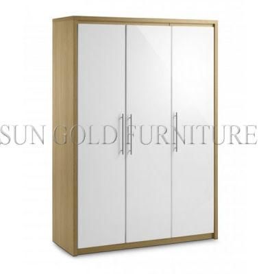 Bedroom Furniture Wardrobe in Beautiful White Gloss Lacquer (SZ-WD061)