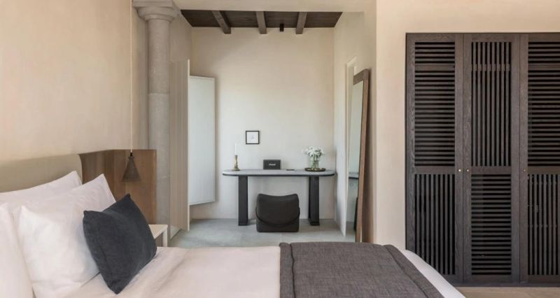 Latest Modern Italian Design Oversize Luxury Leather Bedroom Furniture