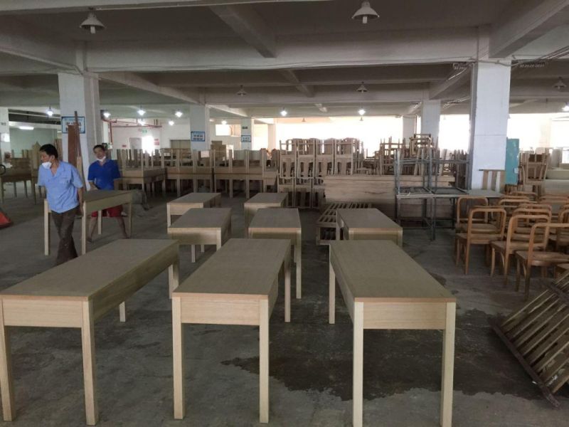 China Foshan Factory Customized Wooden Hotel Two Queen Beds Room Furniture for Gulf Area