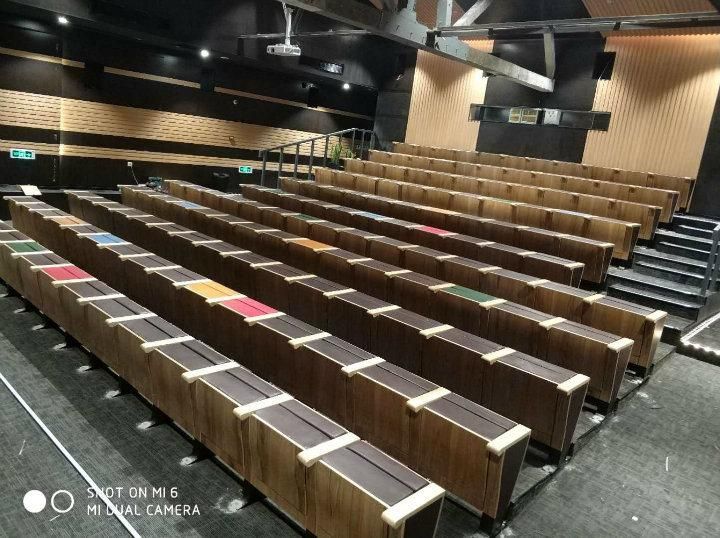Classroom Lecture Hall School Stadium Conference Theater Auditorium Church Seating