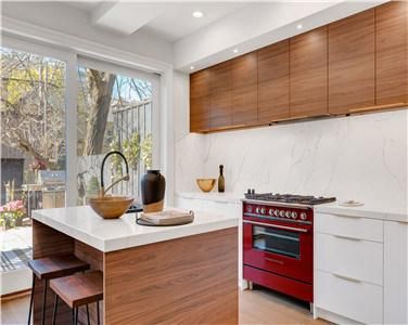 Modern Luxurious Custom Waterproof Durable Wood Veneer Kitchen Cabinet