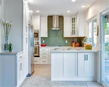 Apartment High Grade U Shape Moisture Resistant White Solid Wood Kitchen Cabinet