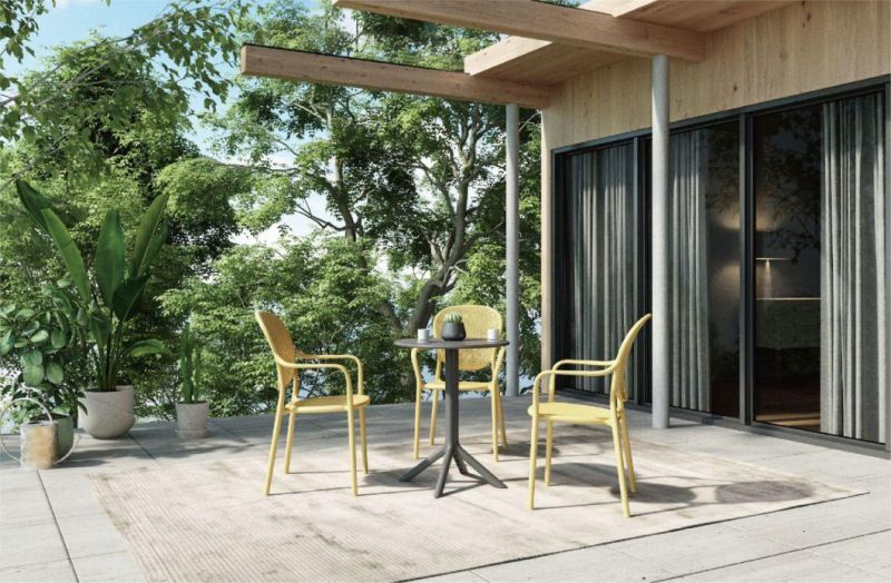 Wholesale Outdoor Furniture Modern Style Garden Furniture Dallas Plastic Chair Eco-Friendly PP Armrest Dining Chair