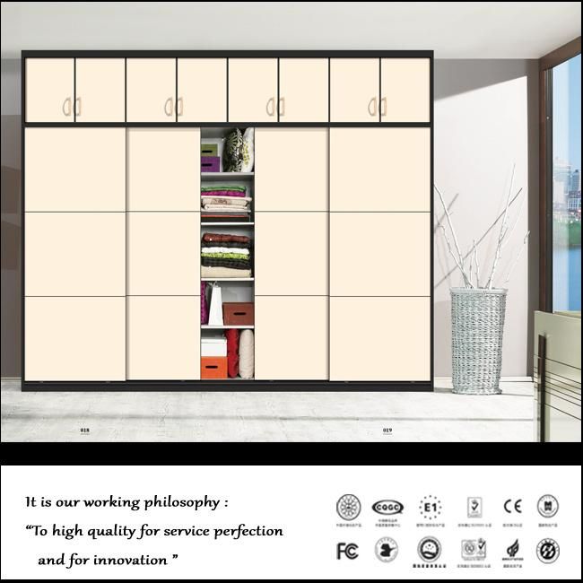 Modern Designs Sliding Door Wardrobes (ZHUV)