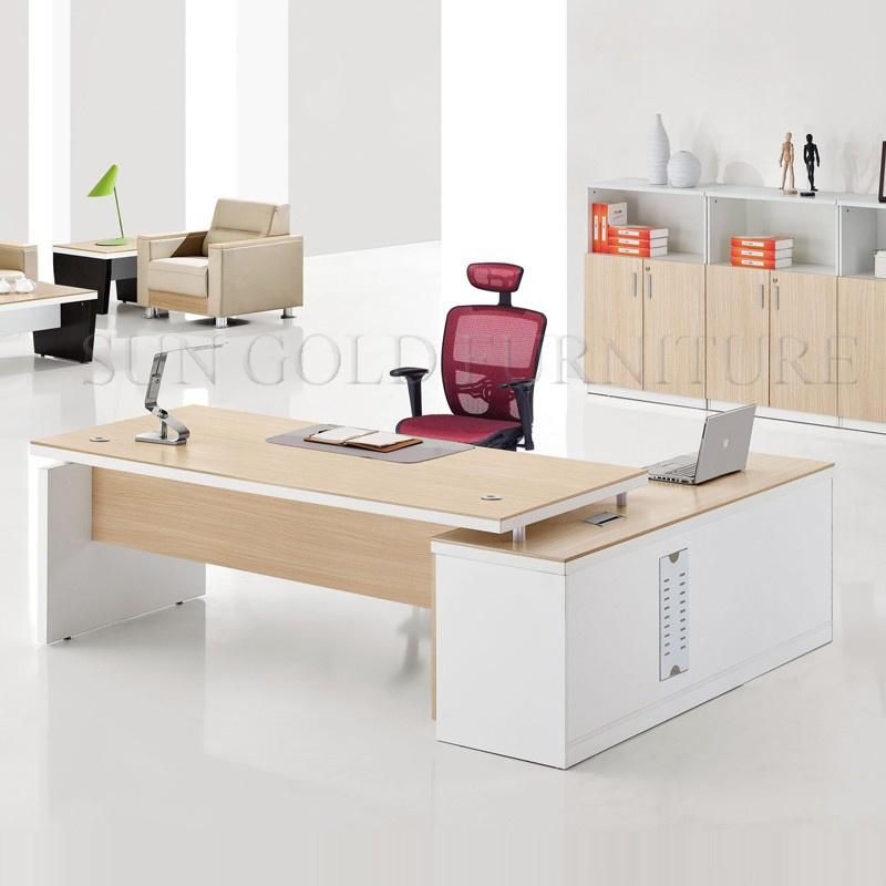Modern Office Furniture L-Shaped Teak Wood Office Desk (SZ-ODT678)
