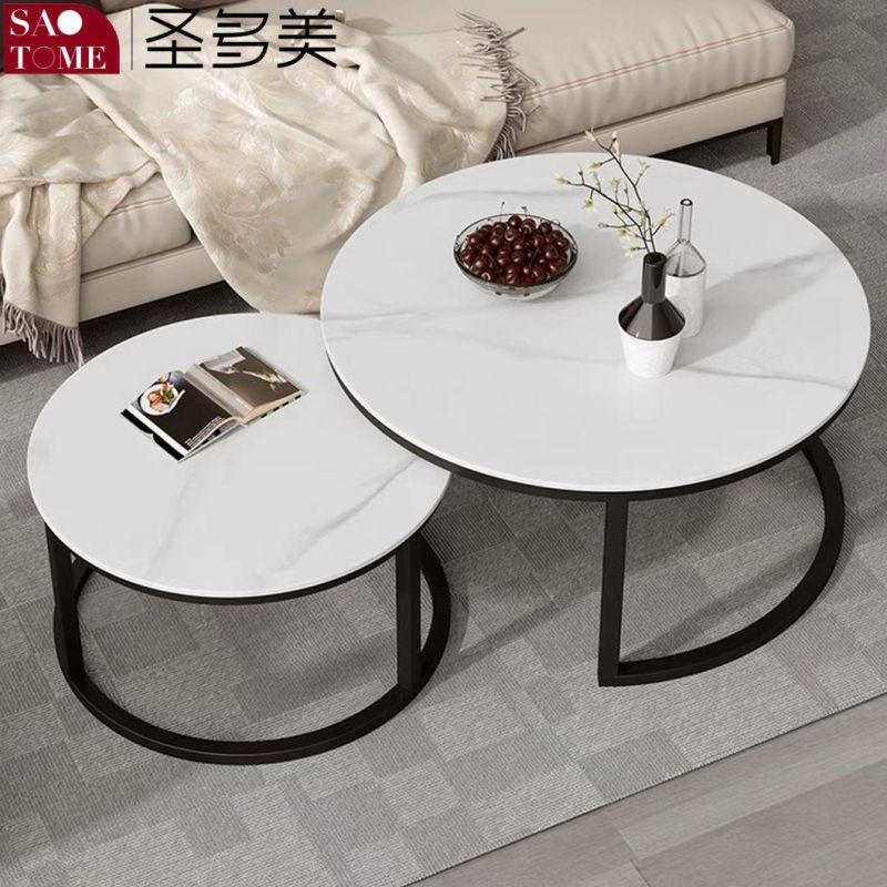 Creative Minimalist Coffee Table in Living Room