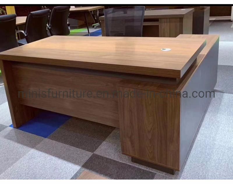 (M-OD1107) China Manufactured Modern Office Executive Table Furniture