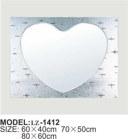 Hot Sale New Design Love-Shaped Bathroom Mirror