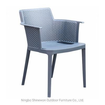 Wholesale Outdoor Furniture Modern Style Garden Furniture Quebec Plastic Chair Eco-Friendly PP Armrest Dining Chair