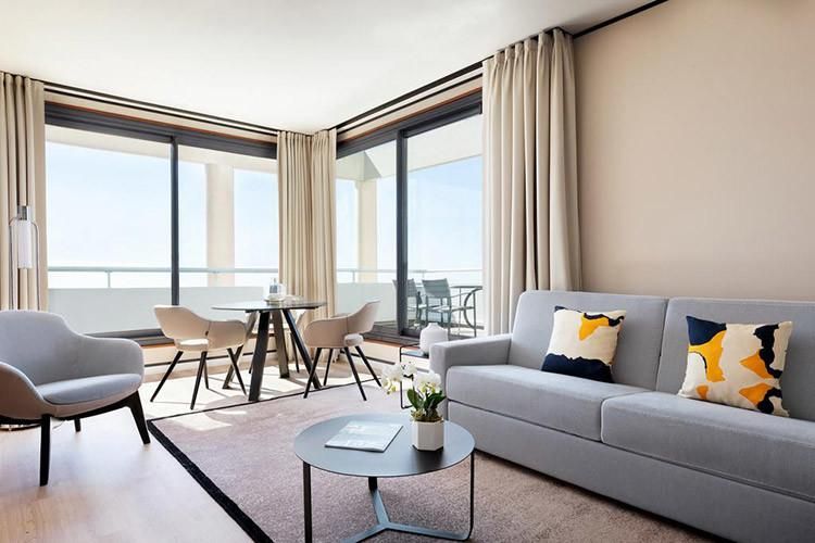 Modern Foshan Luxury Hotel Bedroom Suite Furniture Wooden Set