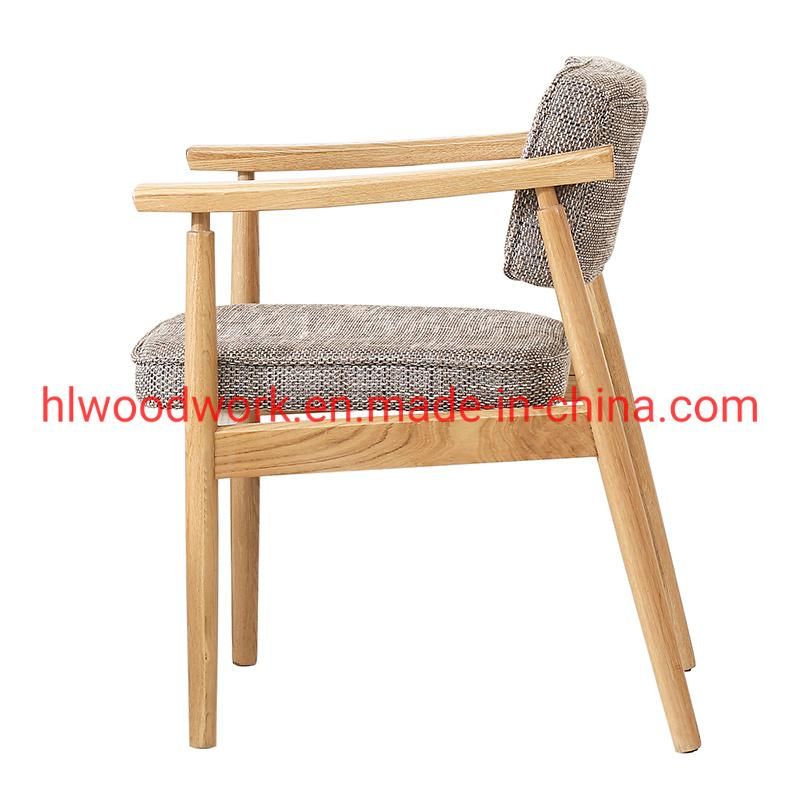 Wholesale Modern Design Hot Selling Dining Chair Rubber Wood Natural Fabric Cushion Brown Wooden Chair Furniture Dining Room Furniture Arm Chair Dining Chair