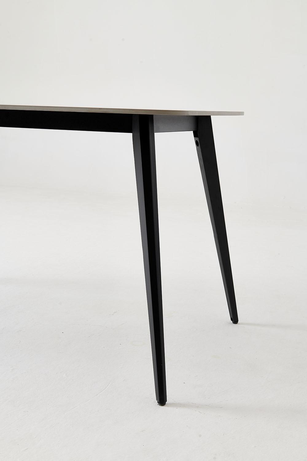 Hot Sale Carbon Steel Legs Grey Rock Plate Table