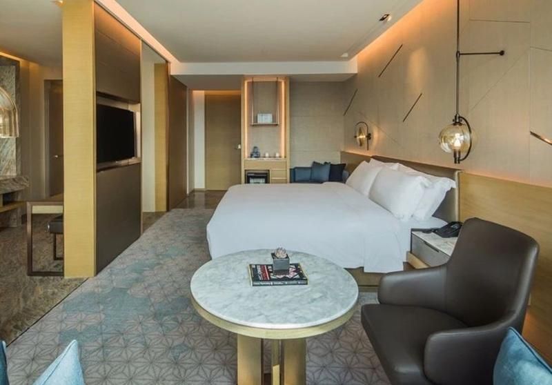 Luxury Modern Design Hotel Bedroom Furniture with Leather Headboard Panel