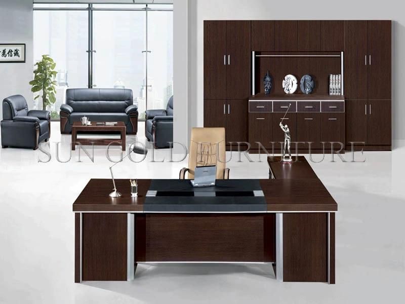 Factory Selling Rectangle Latest Designs Italian Office Desk (SZ-ODT633)