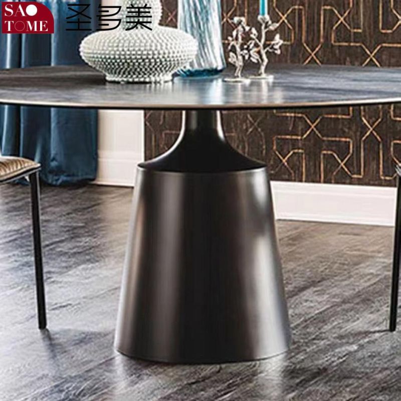 Light Luxury High Fashion Round Top Dining Table