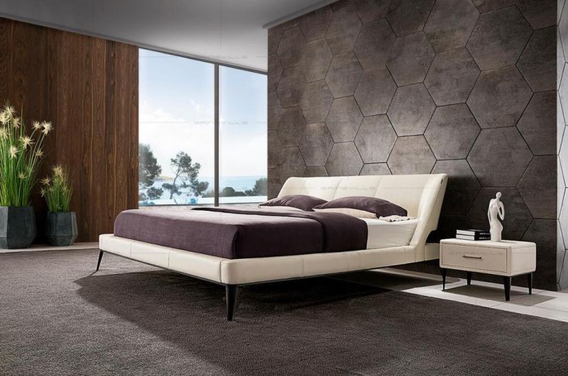 Luxury Home Furniture Bedroom Set King Bed in Italian Style with Metal Legs Gc1712