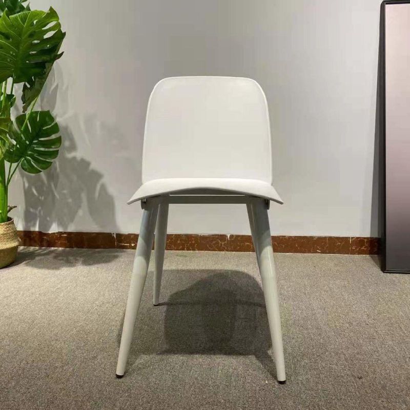 Stackable Plastic PP Hotel Restaurant Dining Chair with Steel Base