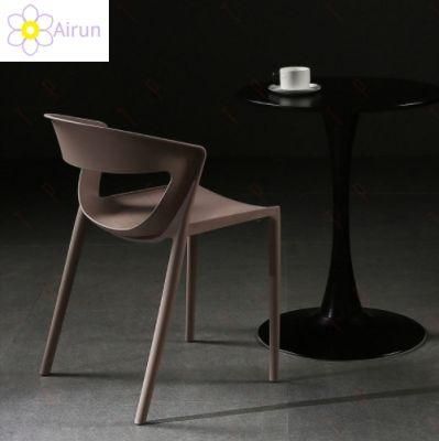 Factory Wholesale Modern Restaurant Plastic Colorful Polypropylene Plastic Stackable Modern Dining Room Chairs
