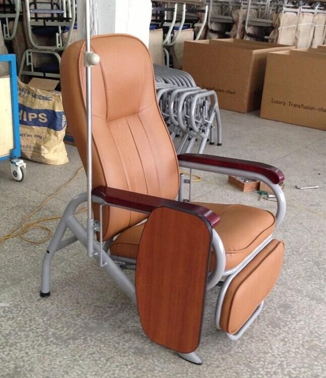 Hospital Furniture Steel Manual Transfusion Chair, Medical Infusion Chair with Armrest Dining Board IV Pole Price