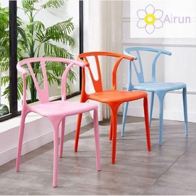 Custom Multi-Colored PP Stackable Plastic Restaurant Chair Dining Chairs Coffee Chair Cadeiras