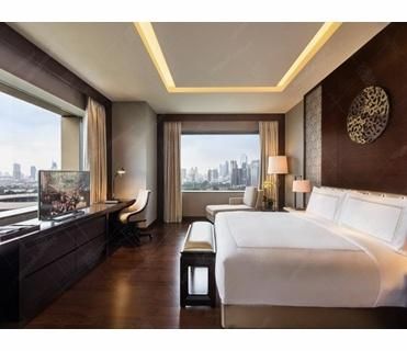 Drak Brown Wood Veneer Finish Hotel Sleeping Room Suite Furniture