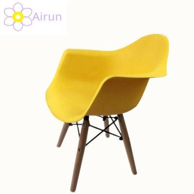 Hot-Sale Modern Cheap Beech Wood Legs Dining Plastic Restaurant Chair for Living Room, PP Dinner Chair for Dining Room