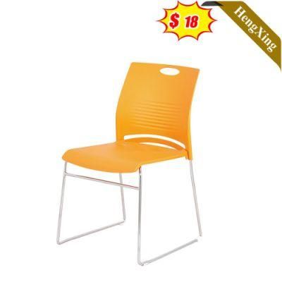 Made in China Metal Frame Stacking Feet Ergonomic Home Conference Training Plastic Chair