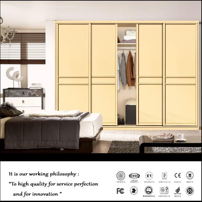 Modern High Glossy UV Sliding Doors Wardrobe