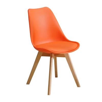 China Modern Home Furniture Tulip Dining Chair with Beech Legs Plastic Dining Chair Price for Sale