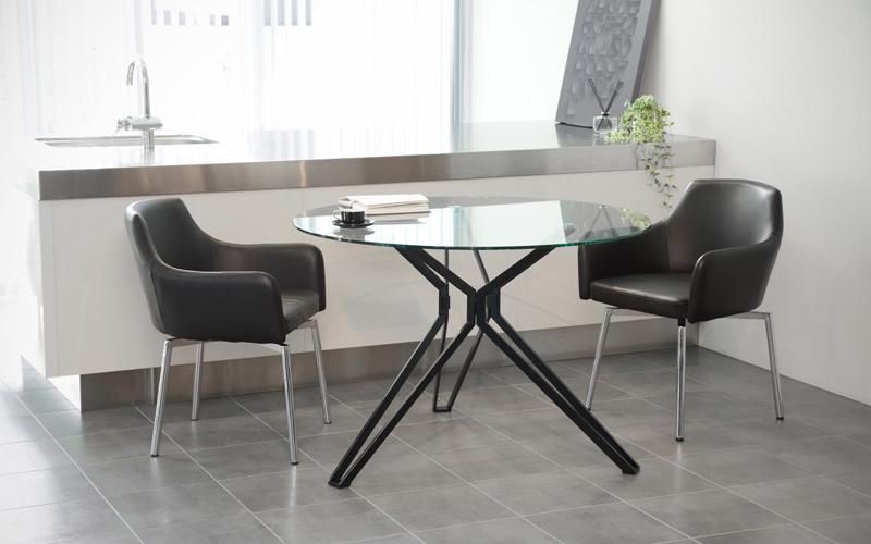 Fashionable Cheap Powder Coating Nordic Style Glass Dining Room Table Luxury Set