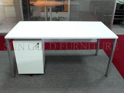 Simple Staff Desk, Office Computer Desk with Steel Foot (SZ-OD226)