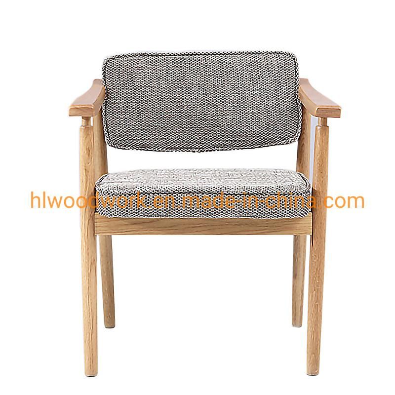 Wholesale Modern Design Hot Selling Dining Chair Rubber Wood Natural Color Fabric Cushion Brown Wooden Chair Furniture Leisure Armchair Dining Chair