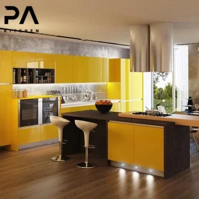 China Suppliers Custom Luxury High End Yellow UV Lacquer Modern Free Standing Kitchen Cabinet Design