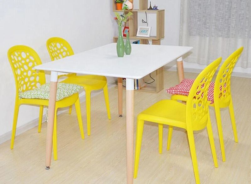 China Factory Wholesale Modern Cheap Price Home Furniture Black White Dining Room Plastic Chairs Without Arms