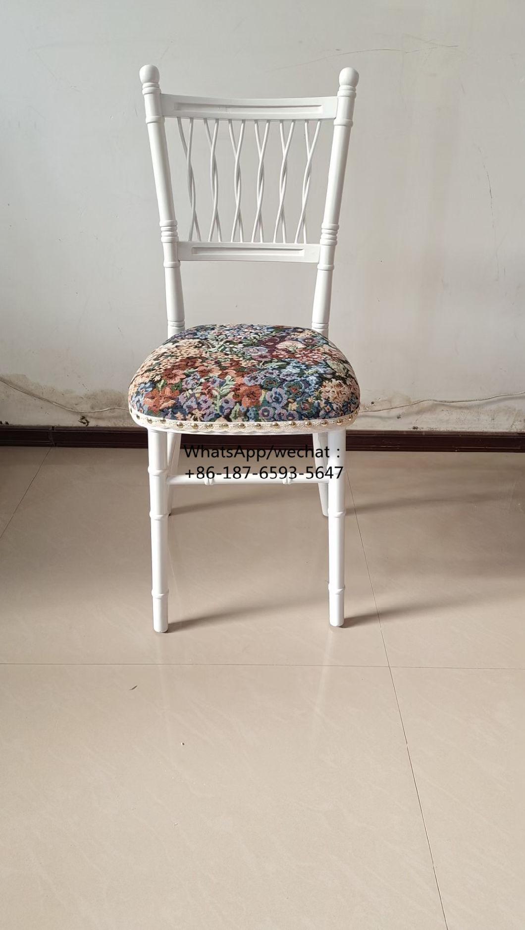 New Arrival Wedding Chair with Revet Cushion