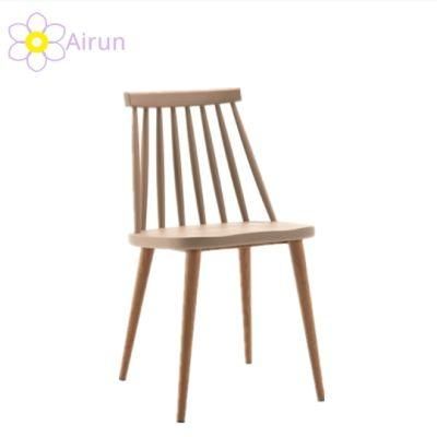 Plastic Windsor Chair Nordic Style Dining Chair Designer Plastic Casual Cafe Chair with Metal Legs