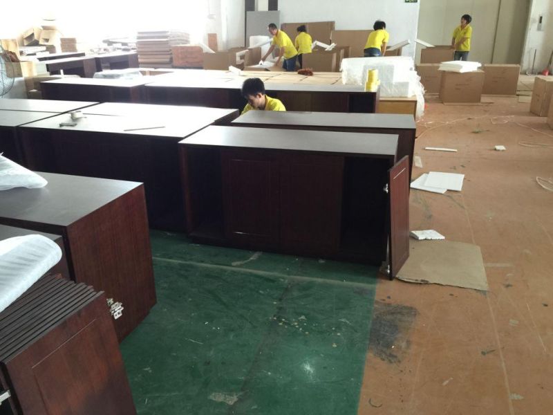 Chinese Foshan Factory Customized Wholesale Cheap Plywood Veneer Lacquer Bedroom Furniture Set for Sale (GLB-009)