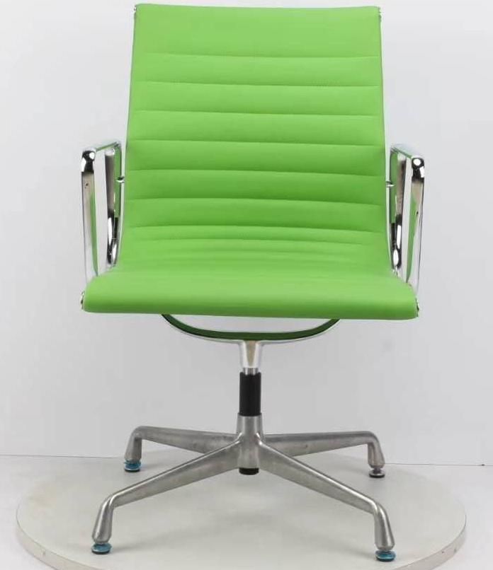 Classical Low Back Swivel Office Aluminum Leather Chair