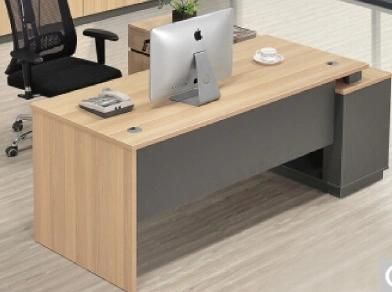 Modern Luxury Office Table Elegant Boss Desk/Executive Desk