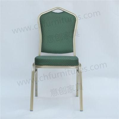 Stainless Steel Stackable Gold Banquet Chairs with White Cushion Yc-Zg86-11